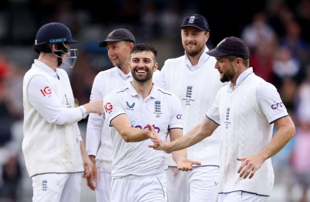 Ponting compares Mark Wood With Two Australian