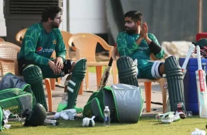 imam ul haq and babar azam talking during practice in groun in 2023 world cup india